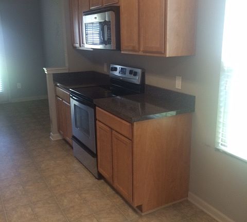 2nd image of 83 Sandberg Way