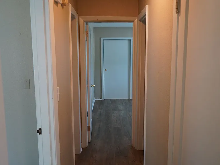 2703 R St — Photo 17