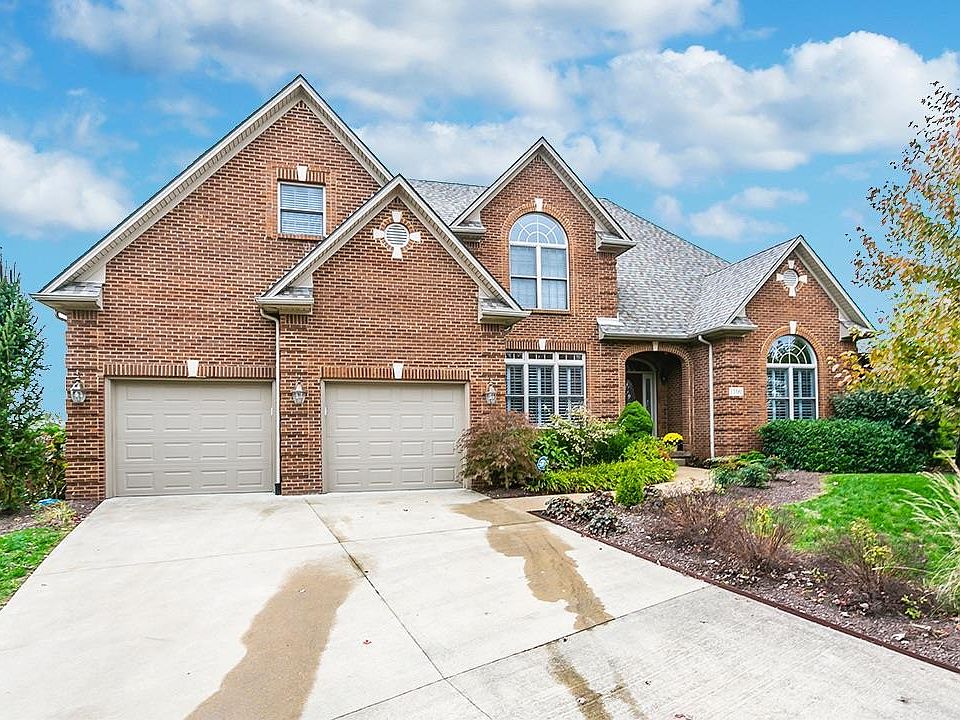 1st image of 1100 Bay Colony Dr