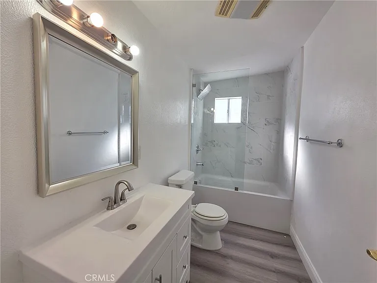 13501 Egbert St — Photo 37