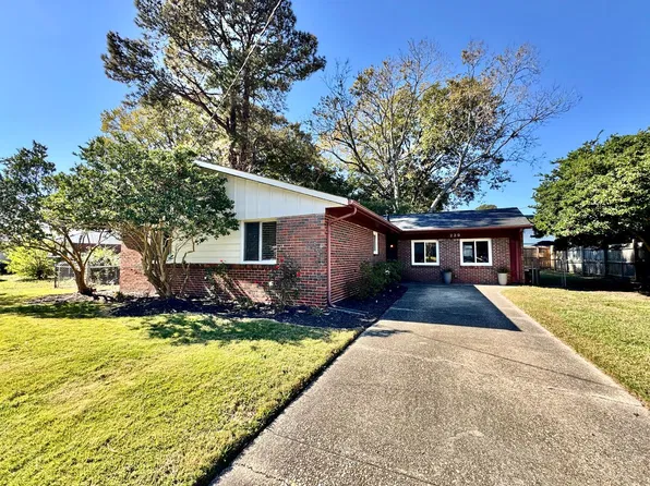 229 S Plaza Trl, Virginia Beach, VA 23452