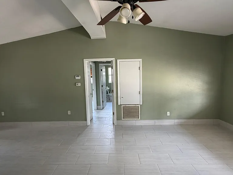 5306 Satel Dr — Photo 6