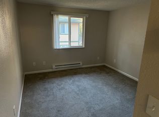 646-664 SE 148th Ave #2B-1BA-775SQFT, Portland, OR