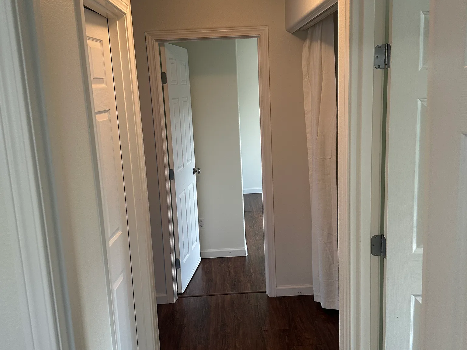 3 bed, 1130 sqft, $2,200 — Photo 3