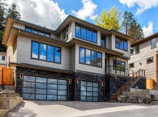 2123 SW Military Rd, Portland, OR 97219