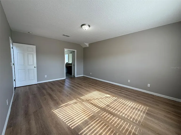 1153 Solana Cir — Photo 14