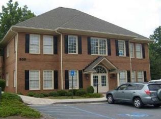 295 Macy Dr, Roswell, GA 30076