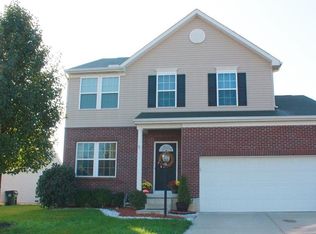 2695 Oak Trace Ct, Dayton, OH 45431