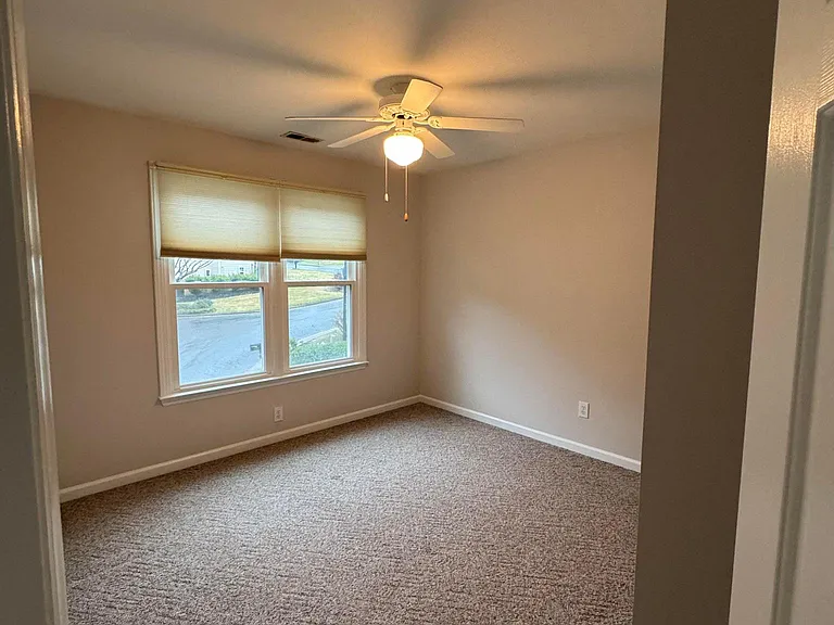 8605 Tanzanite Ct — Photo 30
