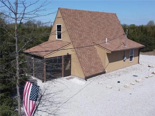 73 Maple Dr, Linn Valley, KS 66040