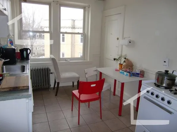 241 Freeman St #7, Brookline, MA 02446