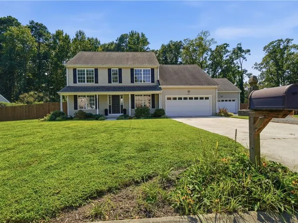 22437 Sundown Dr, Carrollton, VA 23314