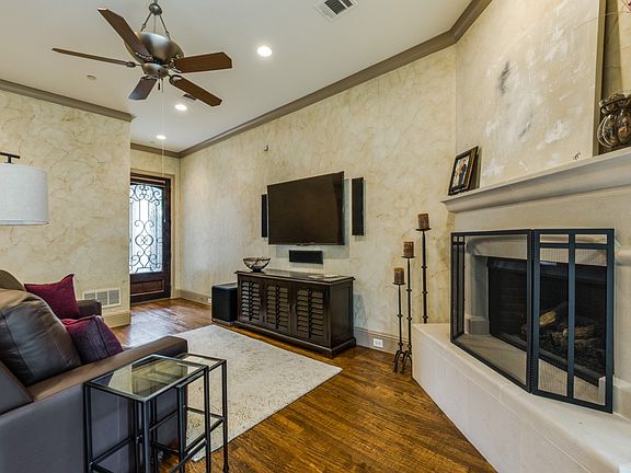 2nd image of 14751 Stanford Ct