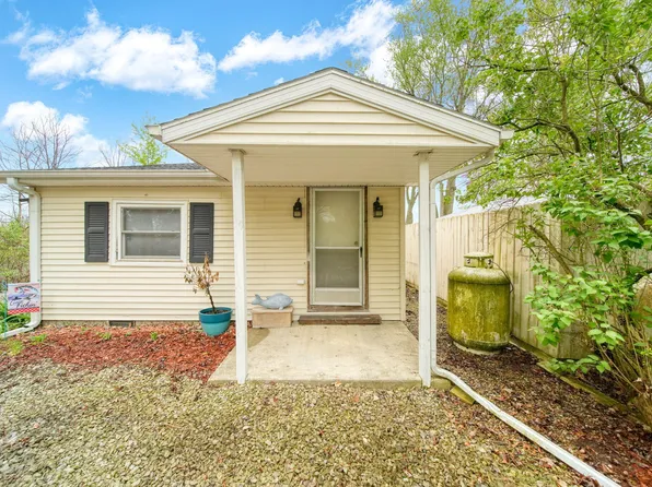 7517 Lake Dr, Reading, MI 49274