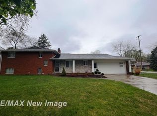1237 Passolt St, Saginaw, MI