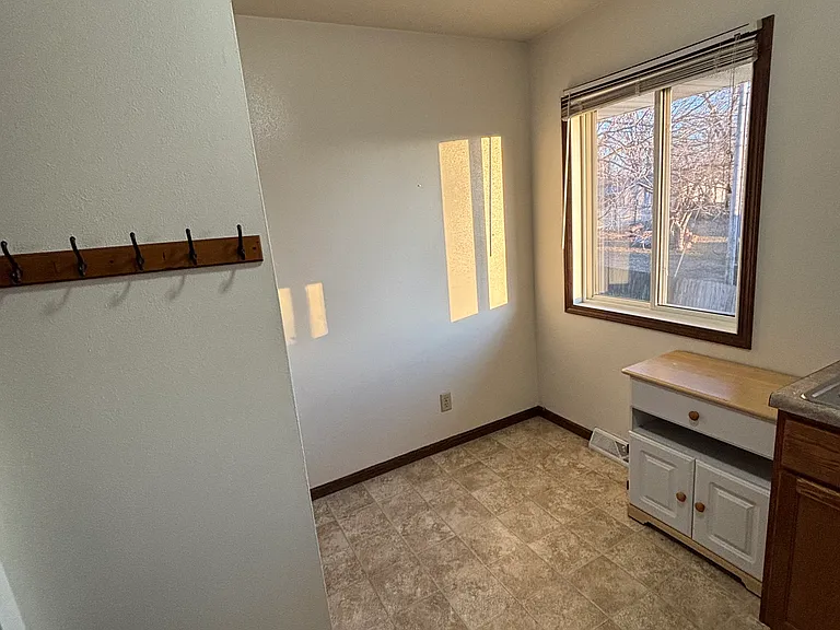 208 Spruce St #4 — Photo 9