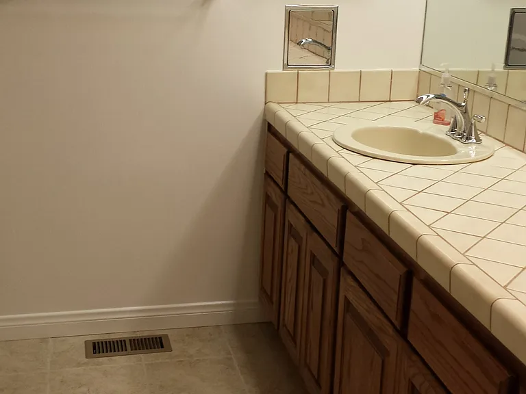 3794 Narragansett Ave — Photo 8
