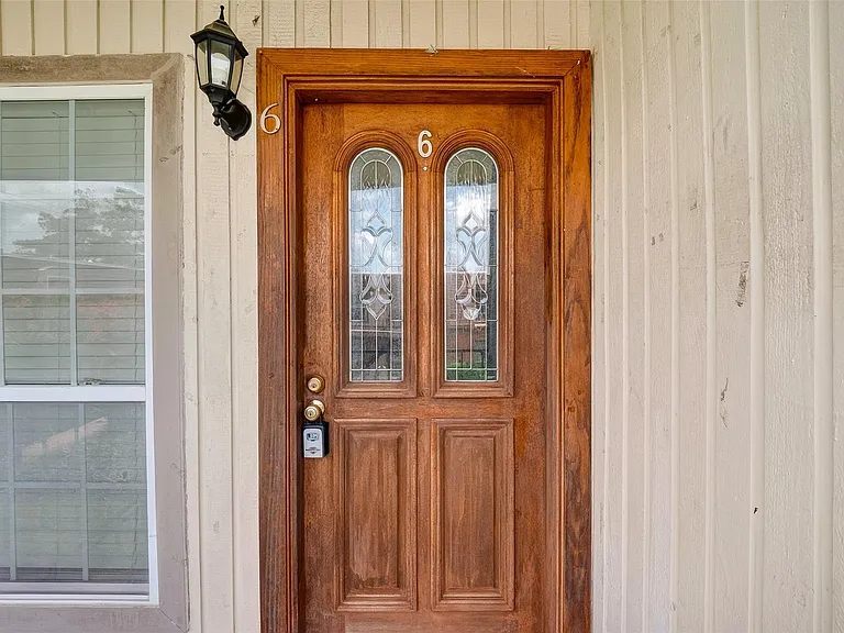 1220 Shadowdale Dr #6 — Photo 4