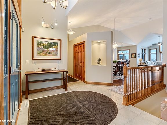 3rd image of 11356 Preserve Ln N