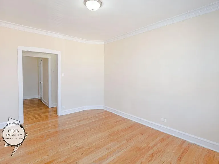 2208 S 57th Ave #10 — Photo 15