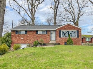 342 Moon Clinton Rd, Coraopolis, PA 15108