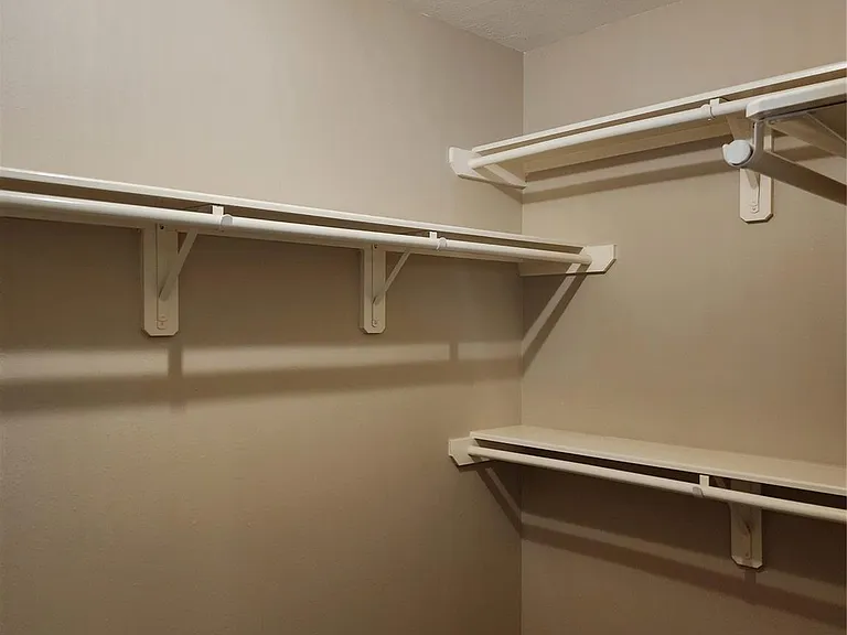 8006 Indian Desert Dr — Photo 18