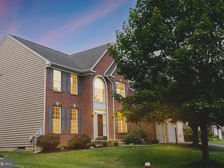 105 Ticonderoga Dr — Photo 35
