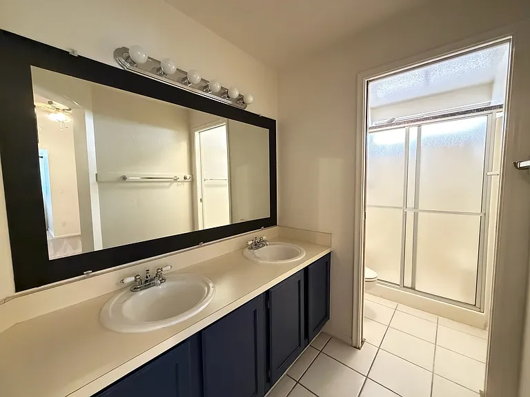9368 N Hampshire Dr — Photo 10
