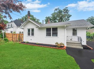 105 3rd St, Brentwood, NY