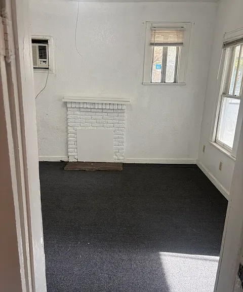 1031 N Florence Ave — Photo 33