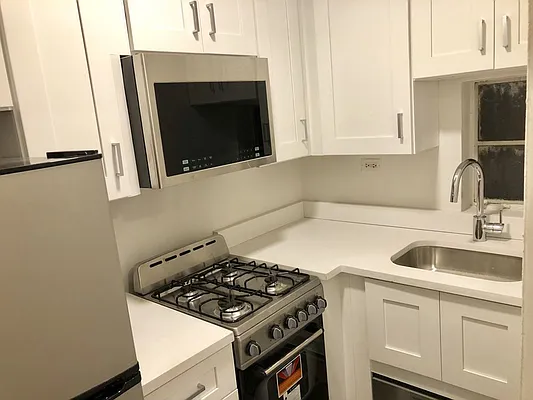 Rented by Sky Management | media 27