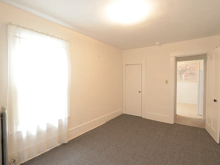 75 Maple St #2 — Photo 8