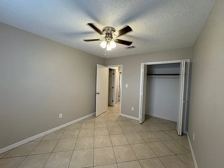 3354 La Leyenda Ct #B — Photo 26