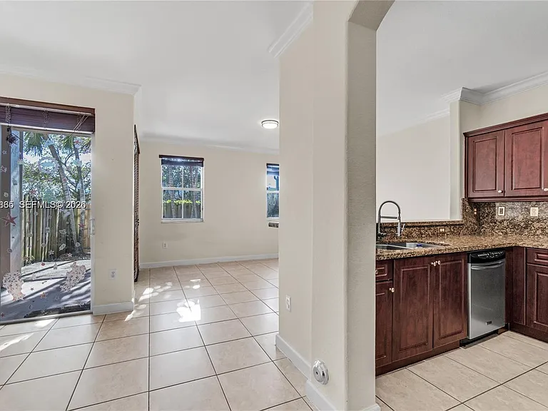 14968 SW 23rd Way #14968 — Photo 9