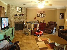 5th image of 9823 Forest Hollow Dr