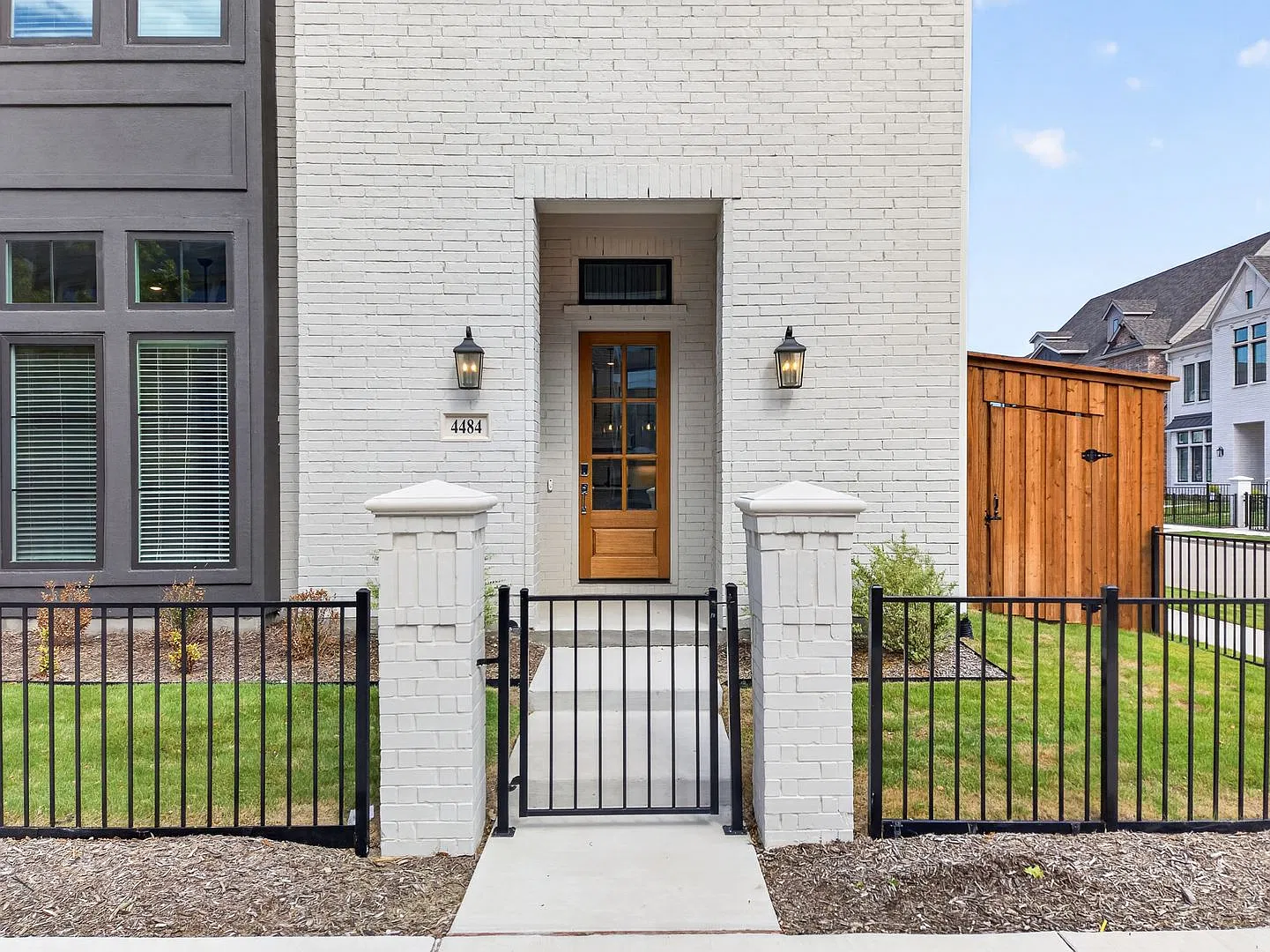 4484 Burge Avenue — Photo 3