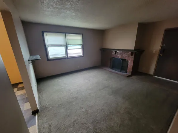 1133 B St #4, Lincoln, NE 68502