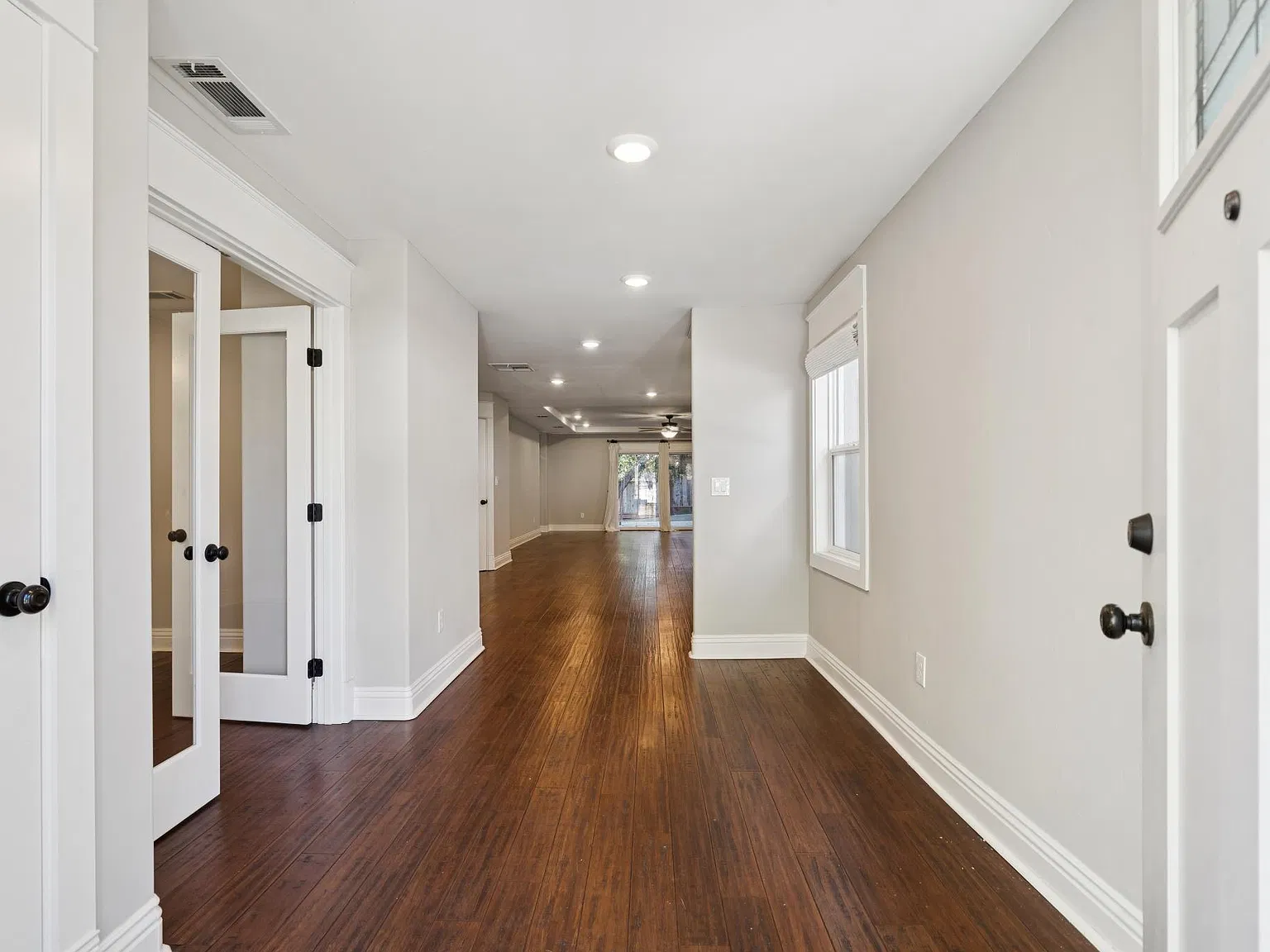 5 bed, 2665 sqft, $6,000 — Photo 2
