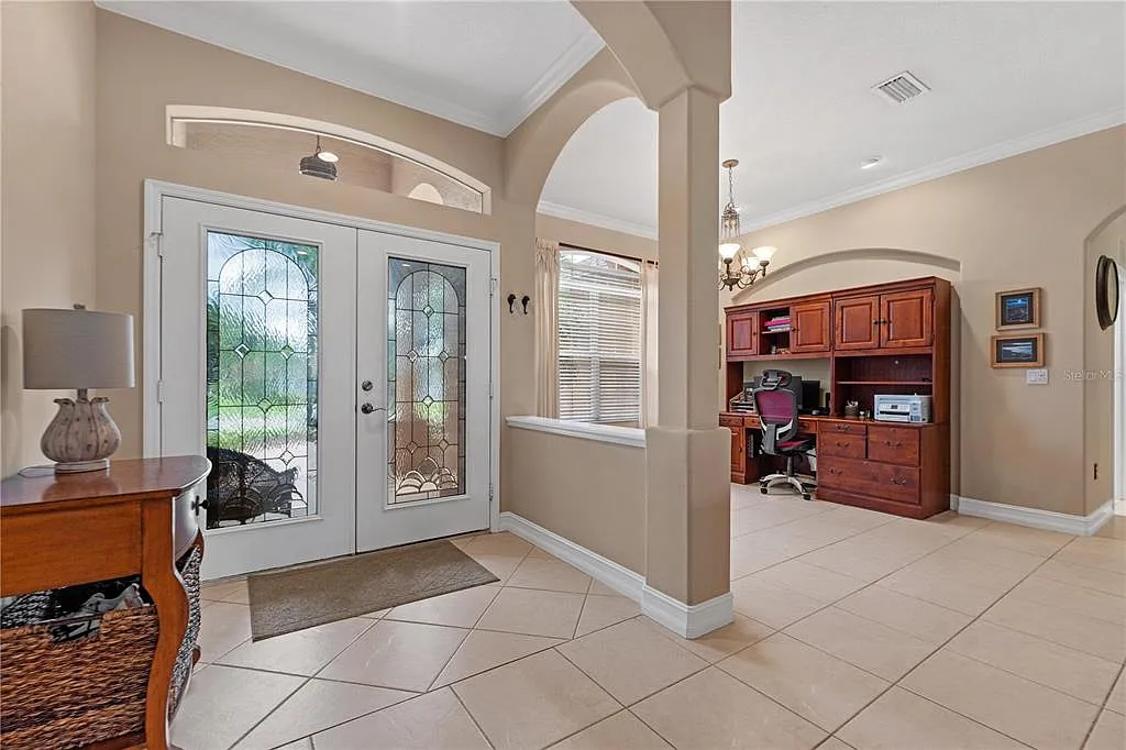 4 bed, 3.0 bath, 2213 sqft, $3,500 — Photo 4