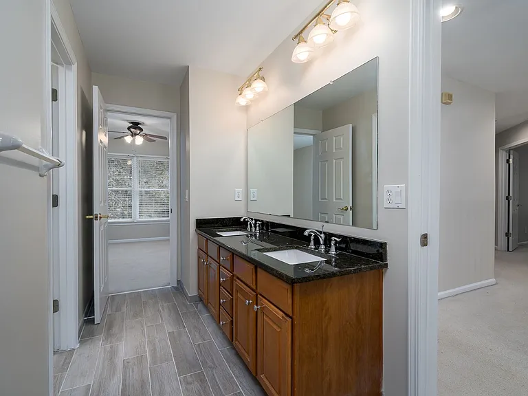 174 Ennisbrook Dr SE — Photo 19