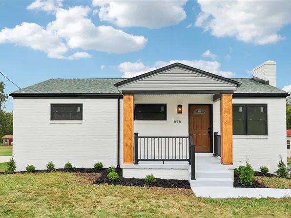 576 W McMurray Rd N, Canonsburg, PA 15317