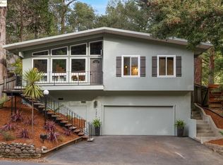 7377 Saroni Dr, Oakland, CA 94611