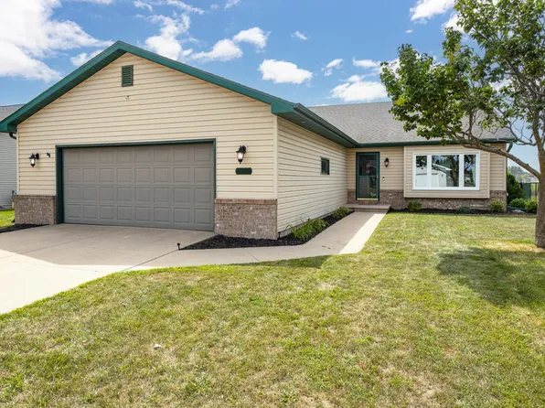 1005 Freedom Ave, Oshkosh, WI 54901