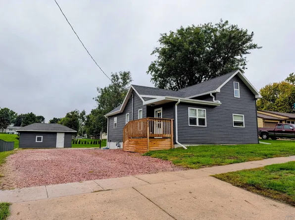 600 6th St SE, Le Mars, IA 51031