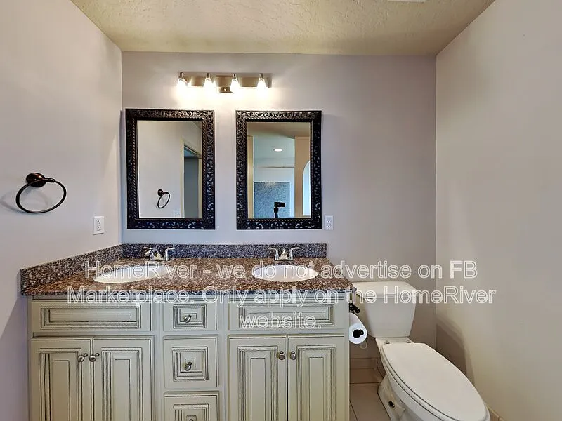 4 bed, 2.0 bath, 2122 sqft, $1,900 — Photo 2