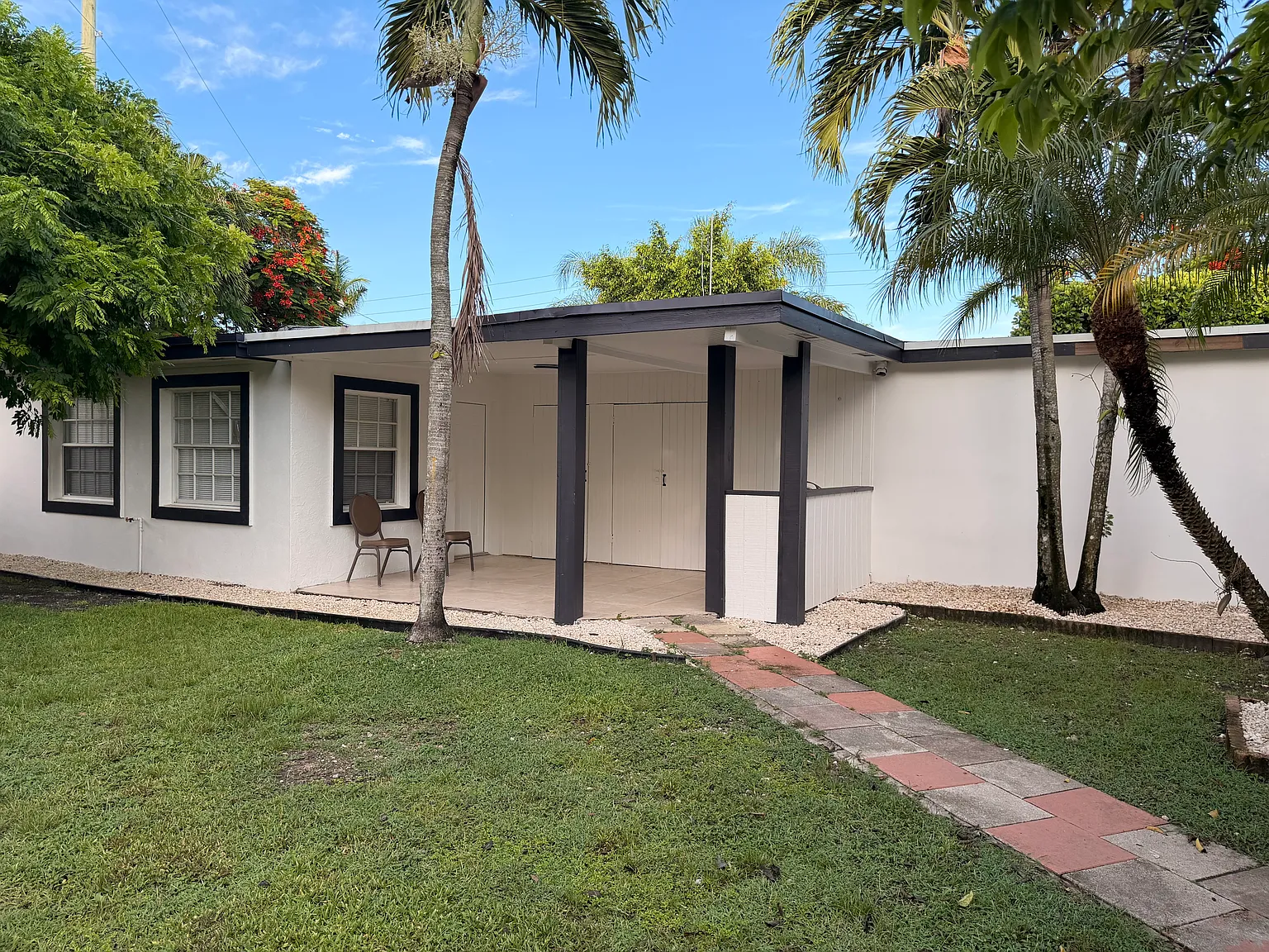 2 bed, $2,500 — Photo 3