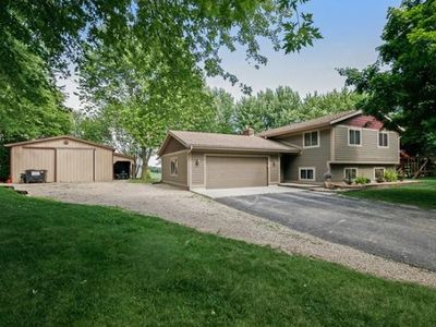 18425 Victoria Rd, Prior Lake, MN, 55372