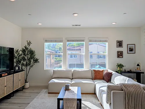 10921 Tyler Way Photo 1