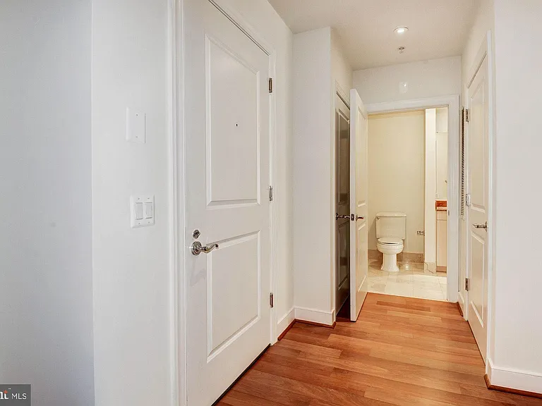 2425 NW #L — Photo 14