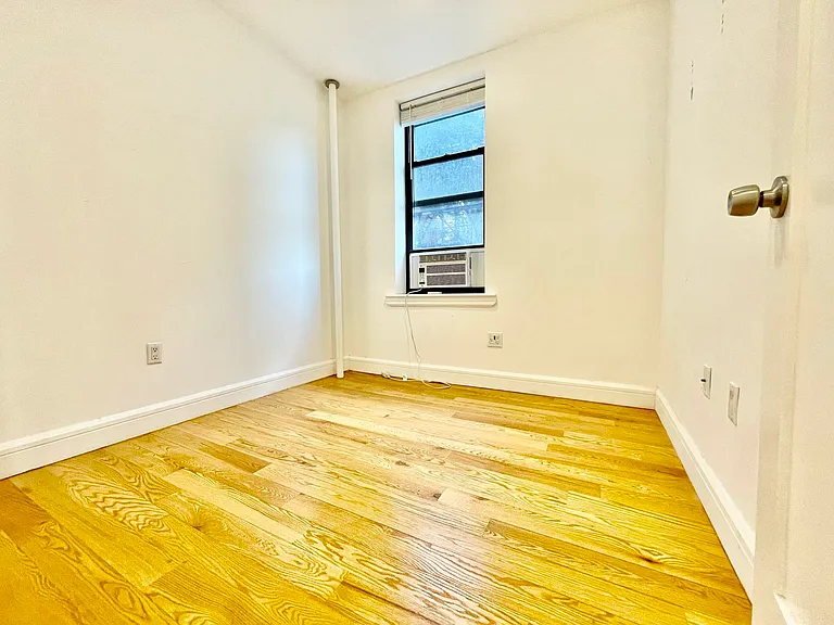 24 Charles St #7 — Photo 9